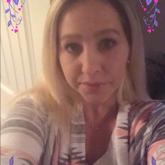 Meet your Posher, Jennipher - Picture 1 of 1